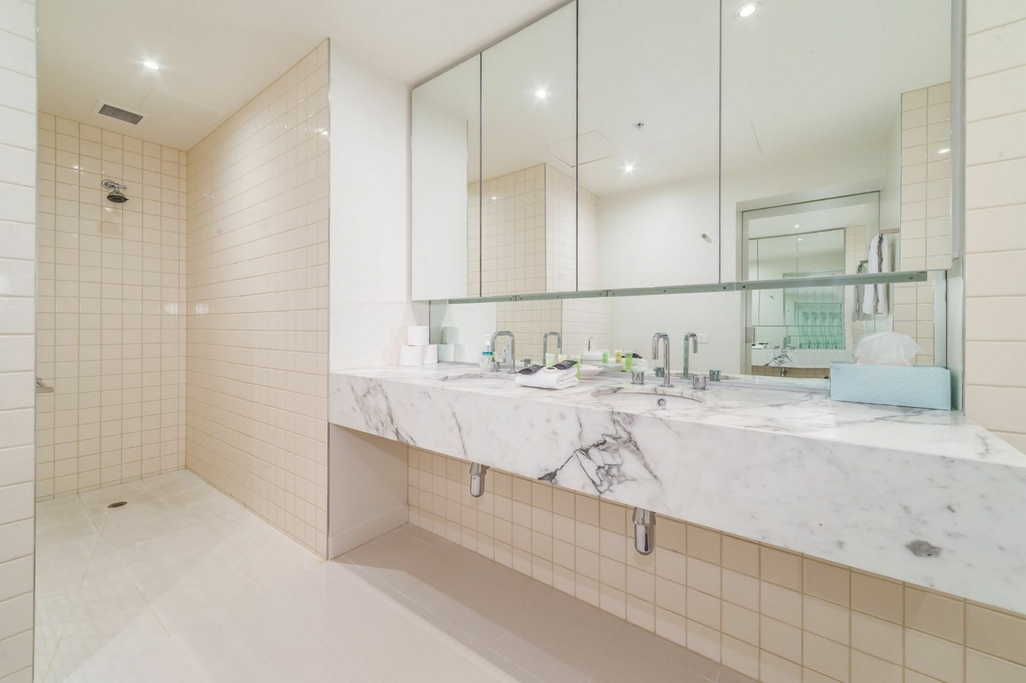 Melbourne Holiday Apartments Southbank Luaran gambar